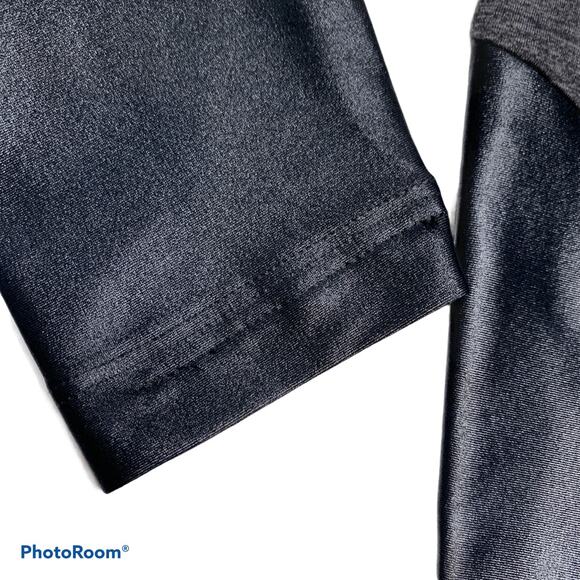 Koral Forge Paneled Mid-Rise Leggings Gray XS - Picture 4 of 11